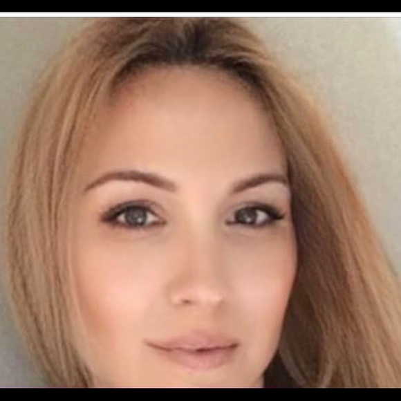 Meet your Posher, Desi - Picture 2 of 2